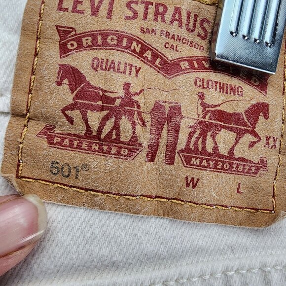 Levis Shorts Womens 32 501 White Stretch High Rise Button Fly Denim Jean *GUC* - Picture 9 of 16